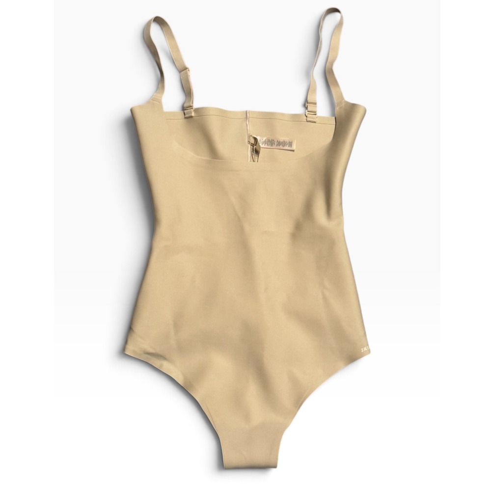 SKIMS Zoned Open Bust Bodysuit Sand XL BD-BRF-821 NWT Shapewear